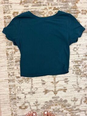 Tilly's Teal Short Sleeve Crop Top